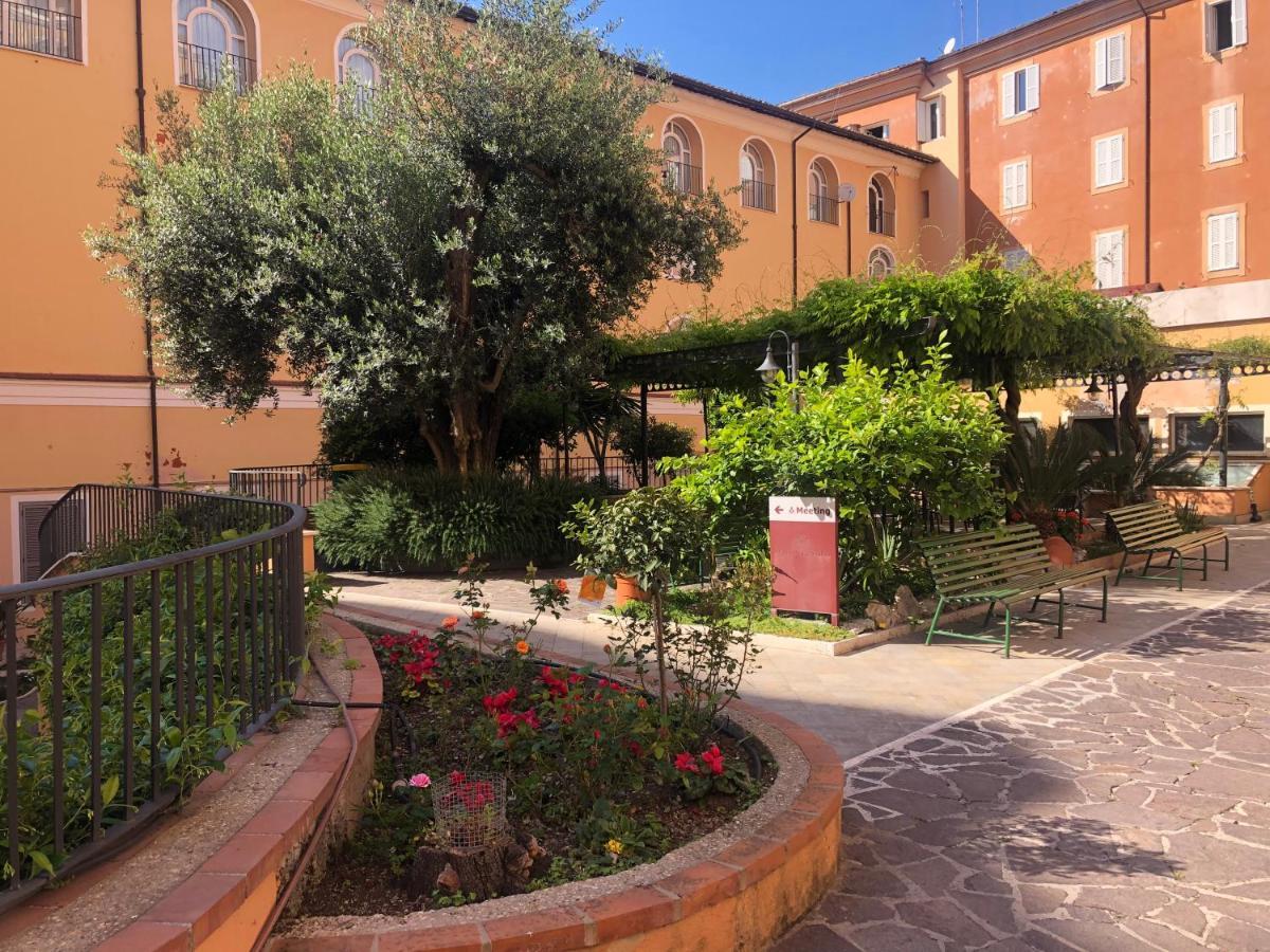 Basilica Hotel Rome Bagian luar foto