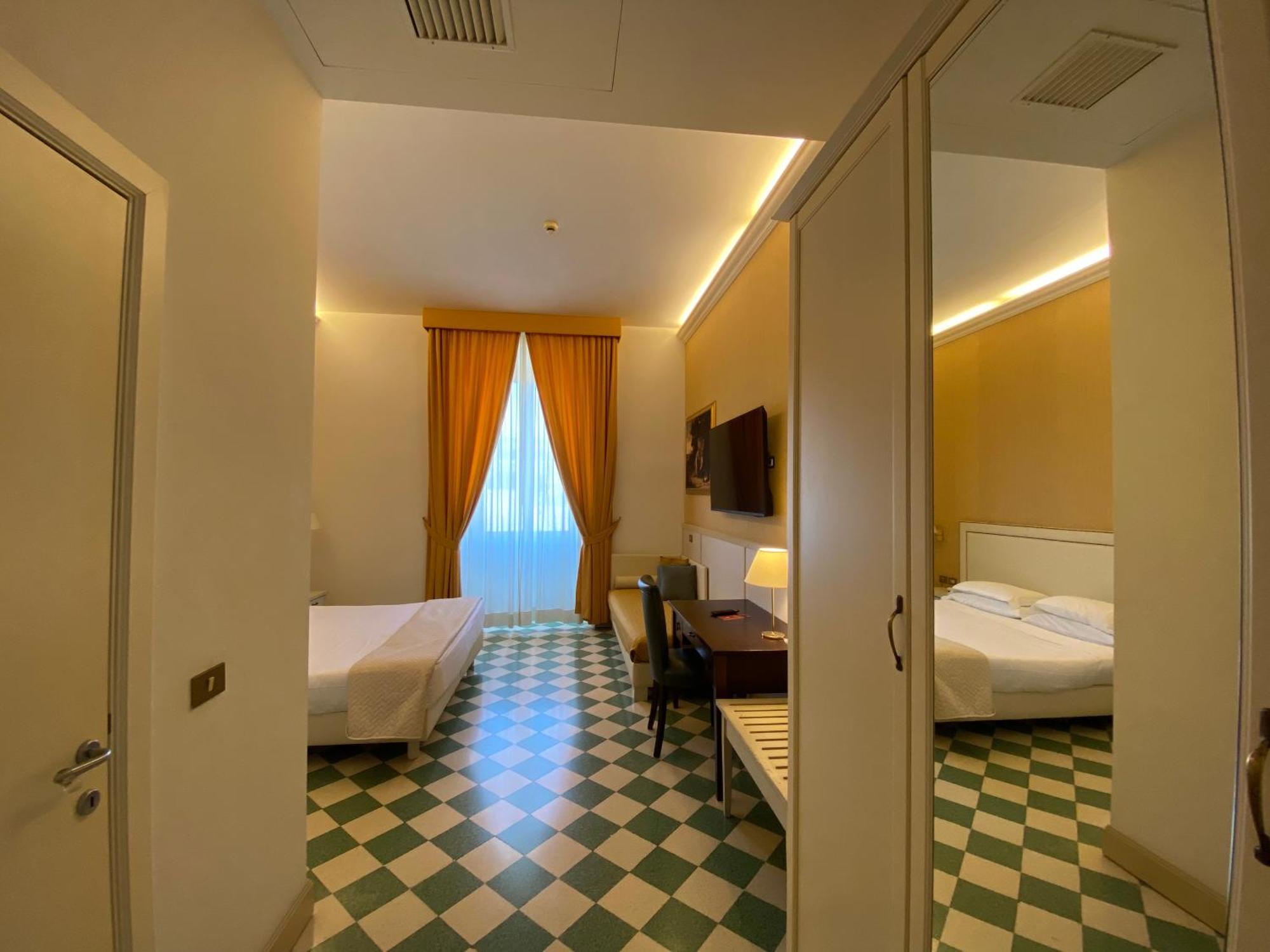 Basilica Hotel Rome Bagian luar foto