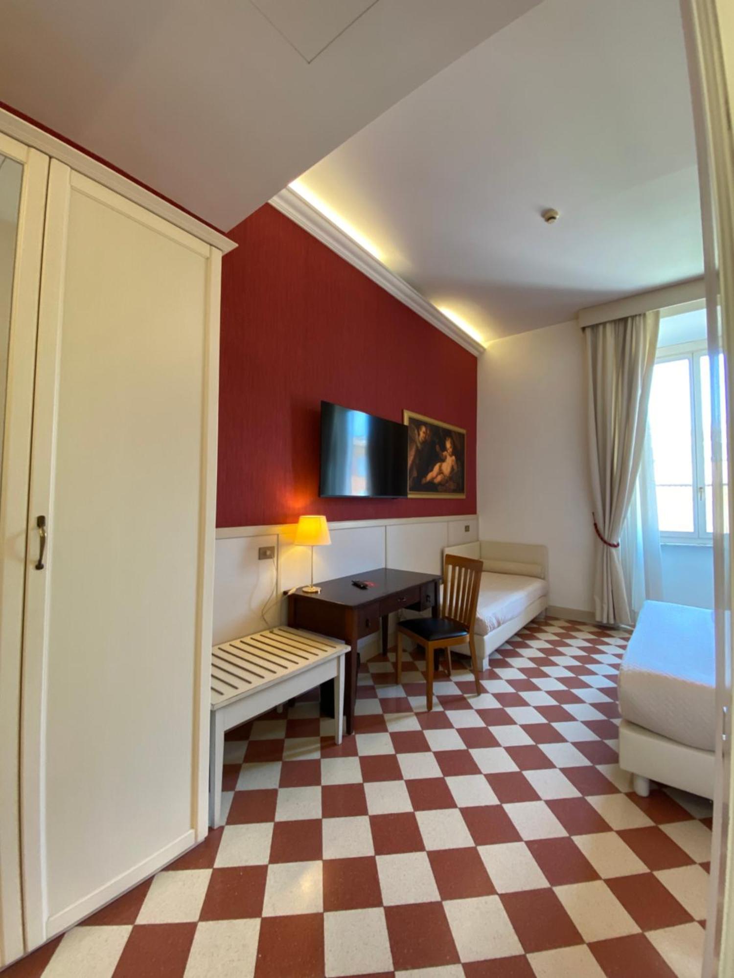 Basilica Hotel Rome Bagian luar foto