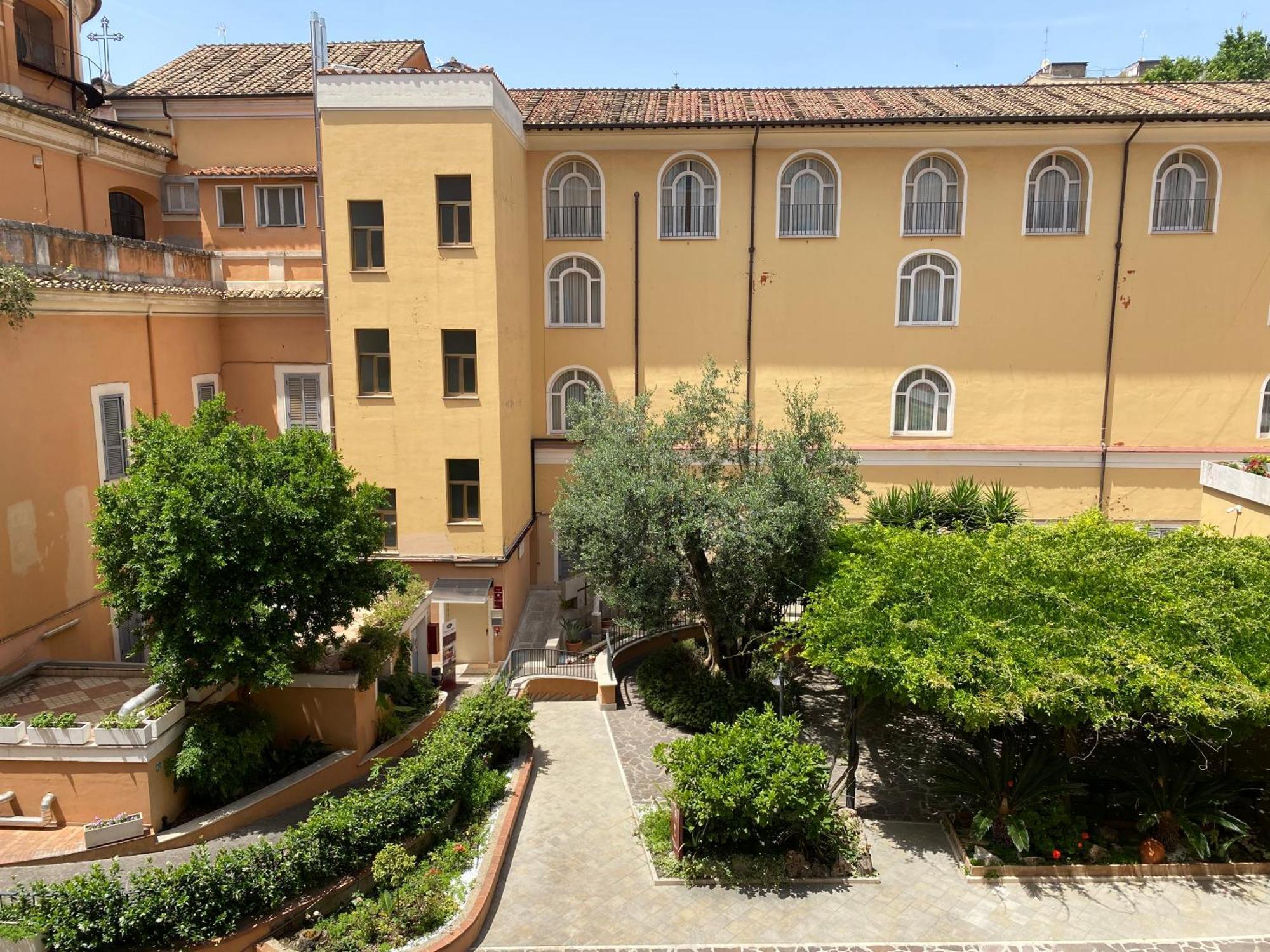 Basilica Hotel Rome Bagian luar foto